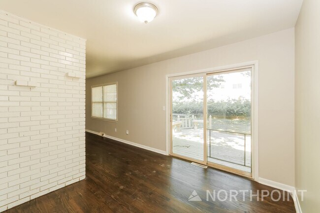 Foto del edificio - 3 BR/2BA | Newly Renovated Single Family Home | 1-Car Covered Parking | Gated backyard