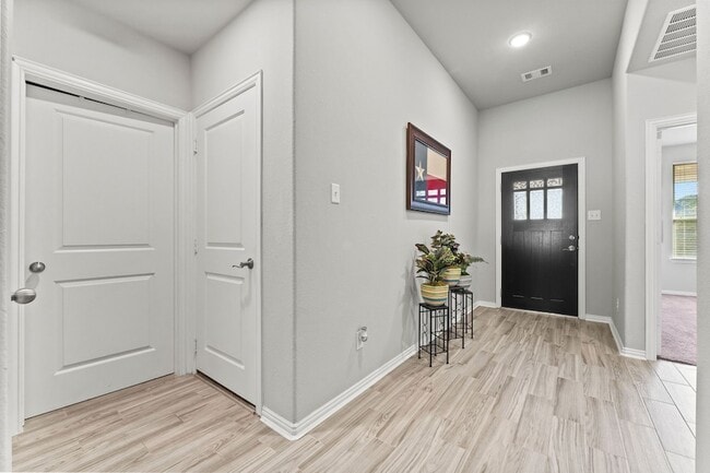 Foto del edificio - 3815 Wright's Landing Dr