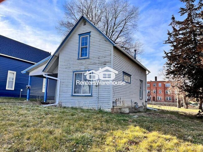 Building Photo - 609 N Howard St