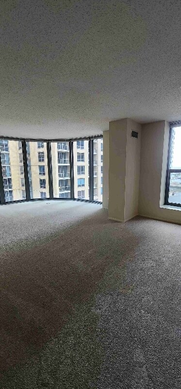 Foto principal - 420 East South Water Street