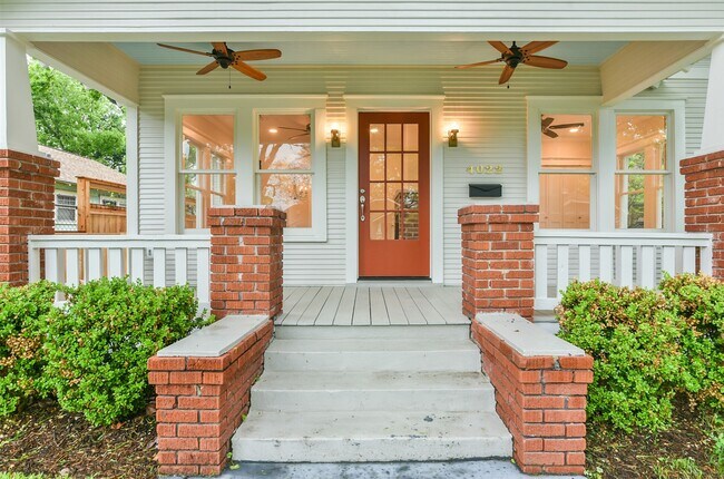 Foto del edificio - 4022 Oakridge St