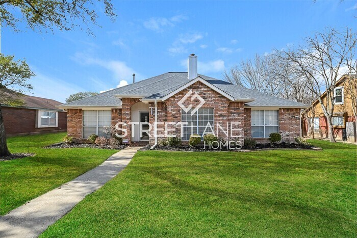 Primary Photo - Beautiful 4 Bedroom in Cedar Hill!
