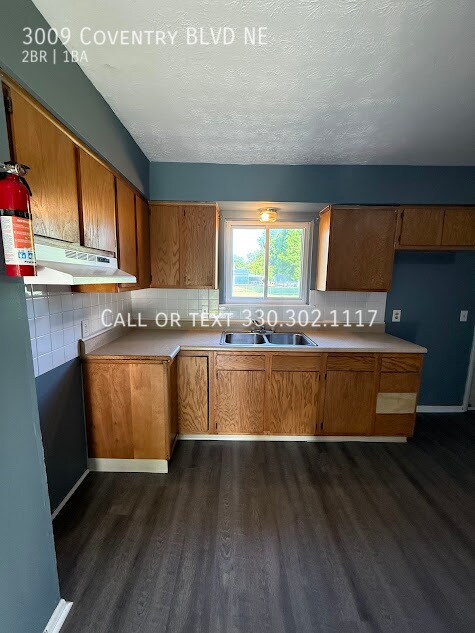 Foto del edificio - 3009 Coventry Blvd NE