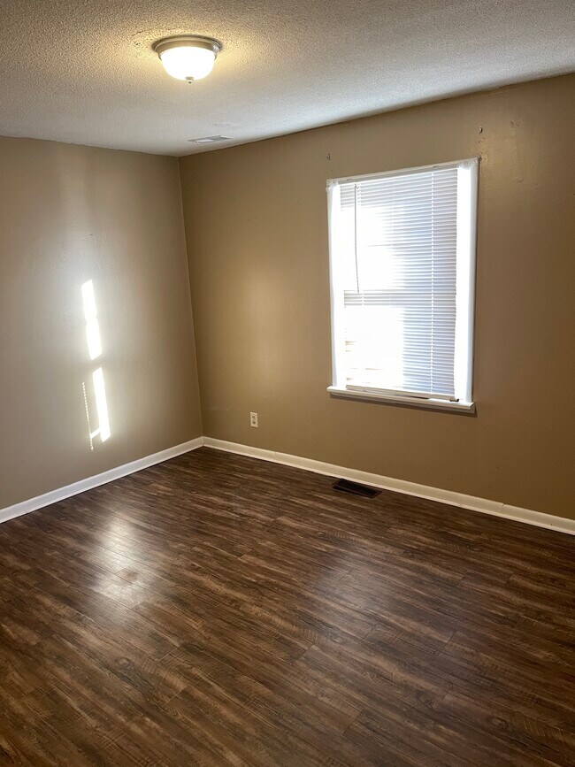 Dormitorio 1 - 155 Brown Acres Rd