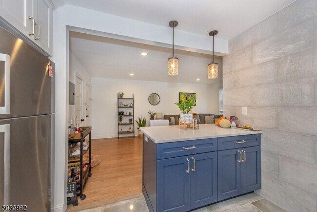 Foto del edificio - 376 Claremont Ave