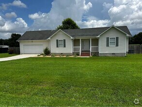 Building Photo - 116 Bollweevil Ln