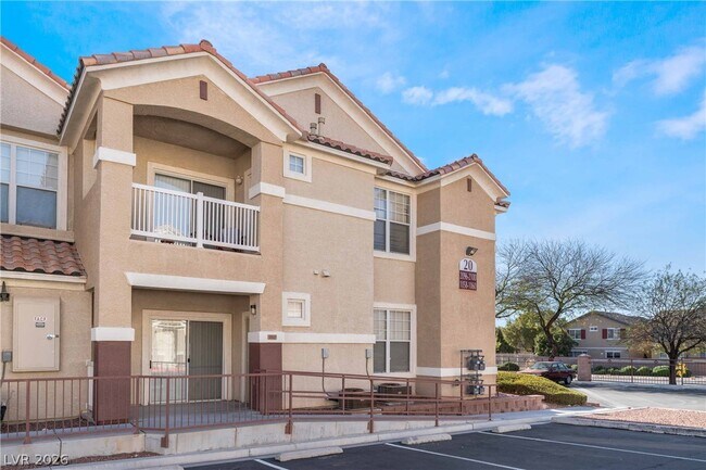 Foto del edificio - 5855 Valley Dr