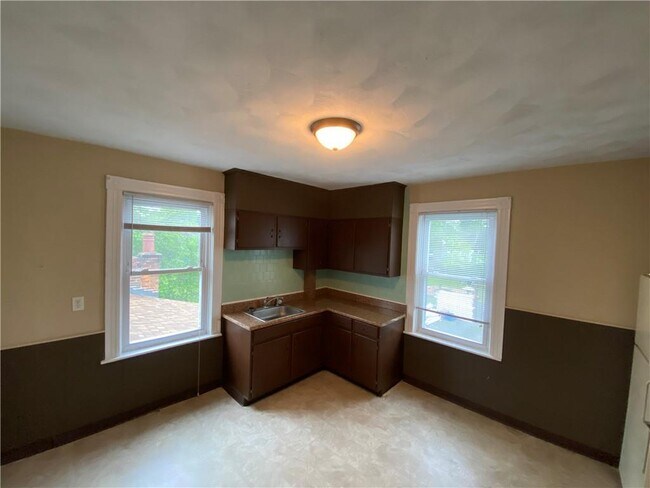 Foto del edificio - 1245 Cranston St