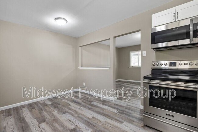 Building Photo - 41 Juno Dr