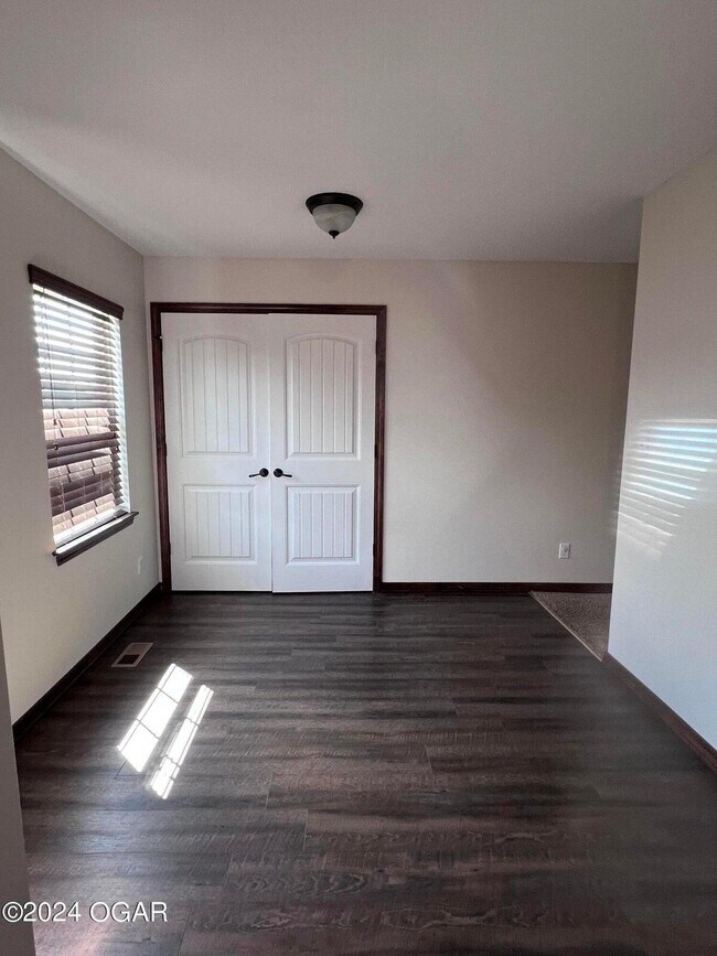 Foto del edificio - 2531 S Willard Ave