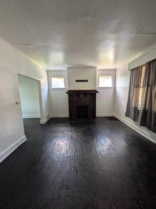 Foto del edificio - Section 8 approved 3 bed 1 bath home in McKeesport!