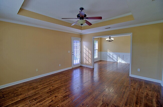 Building Photo - 119 Grandview Dr