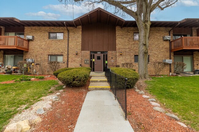 Foto del edificio - 200 Willow Ln