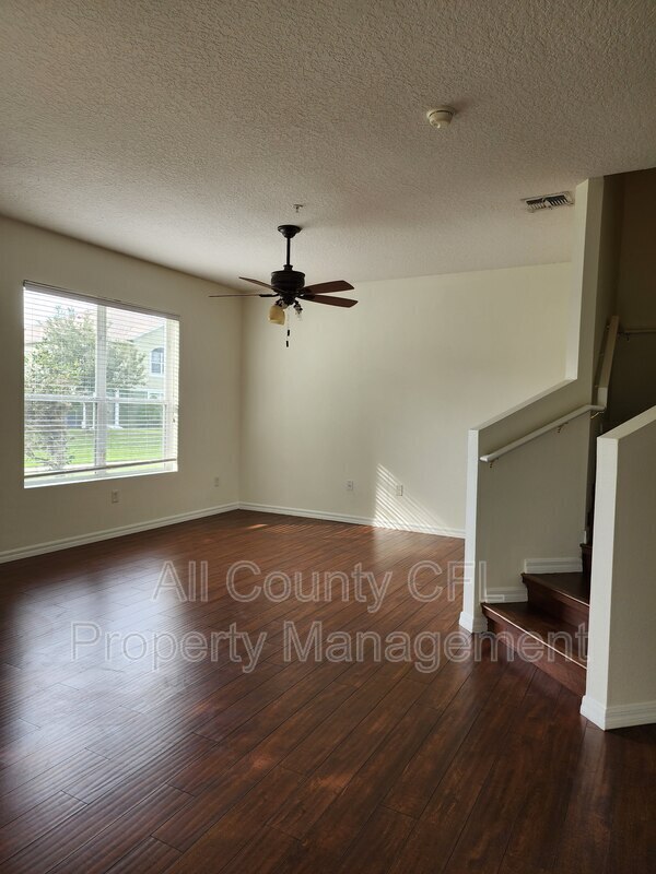Foto del edificio - 1535 Broken Oak Dr