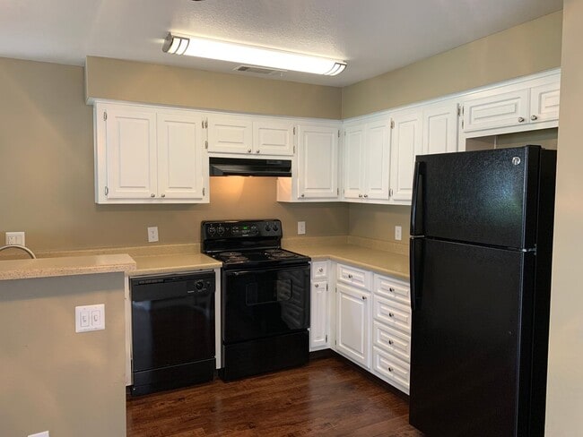 Interior Photo - Foxwood Apartment Homes