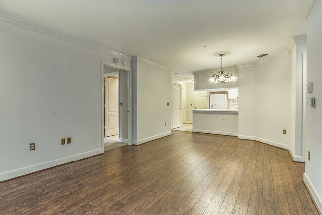 Foto del edificio - 1050 N Stuart St