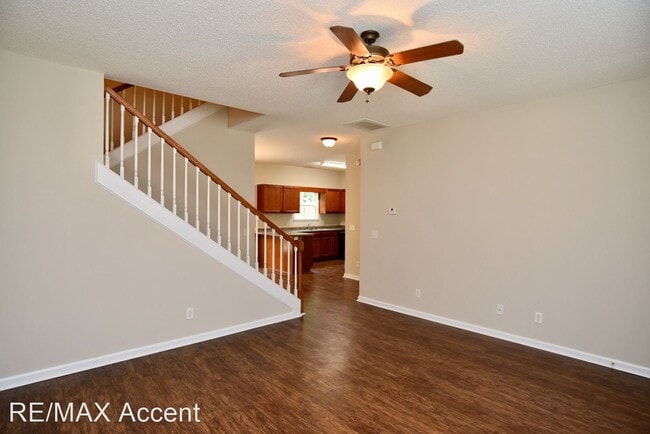 Building Photo - 32 Cypress Point Dr