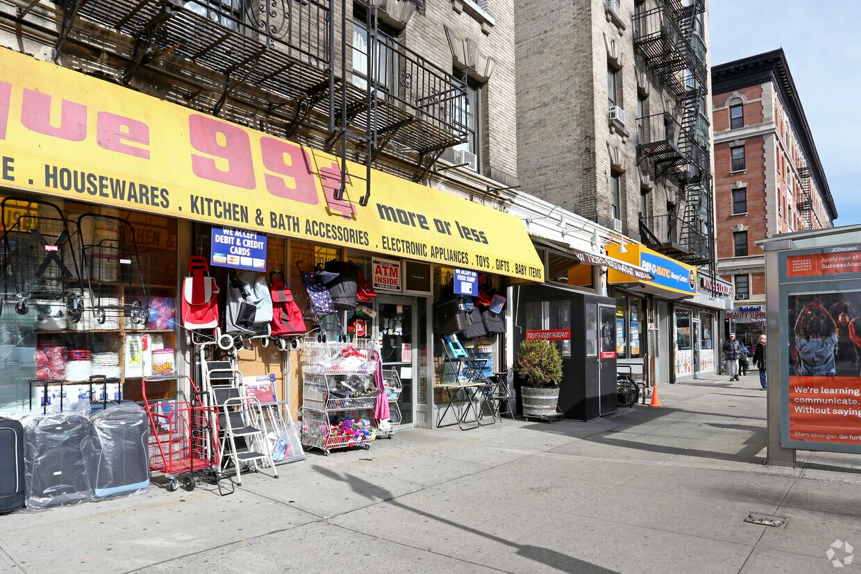 Building Photo - 3427-3435 Broadway