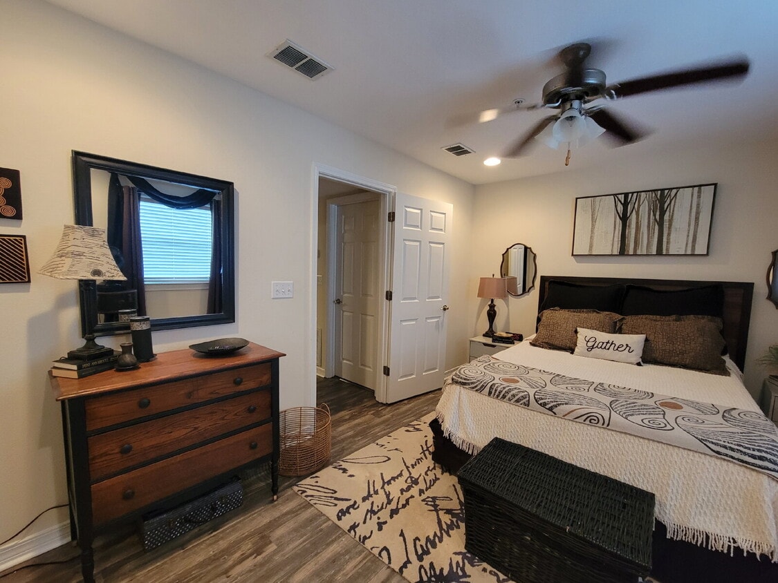 TDY Accepted! Beautiful 1 bed fully furnished - TDY Accepted! Beautiful 1 bed fully furnished