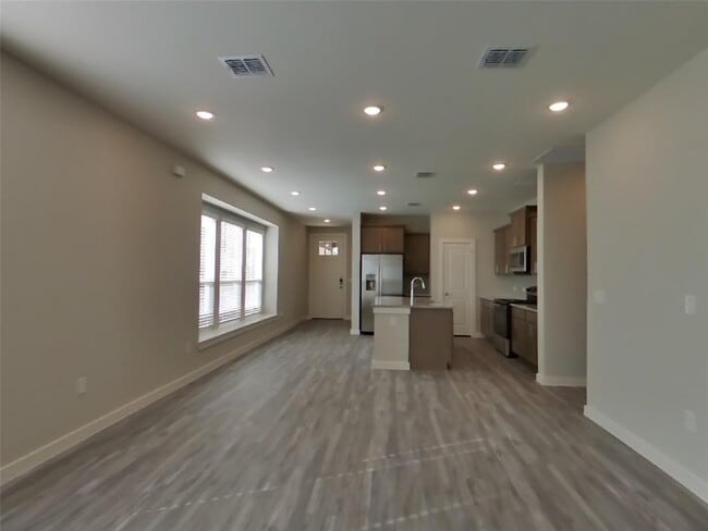 Building Photo - 1604 Mexican Heather Dr