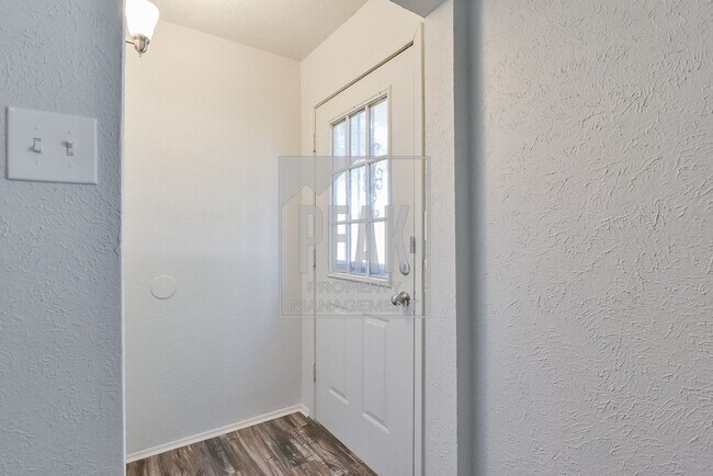 Building Photo - Beautiful Home for Rent In Great Location!