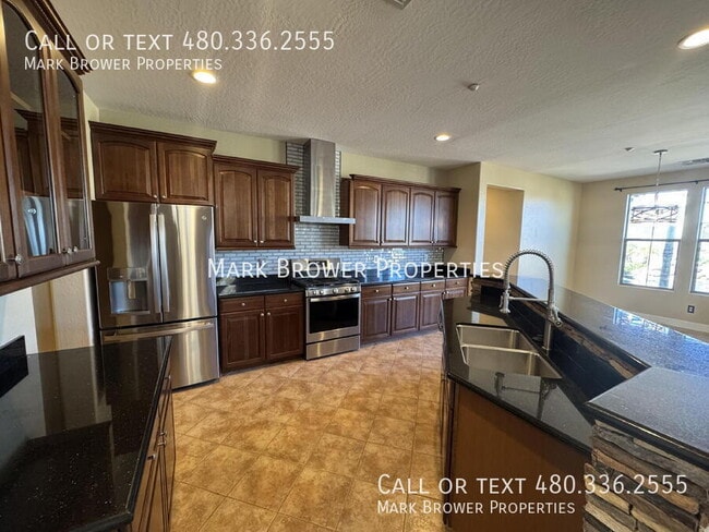 Building Photo - 21104 W Sage Hill Rd