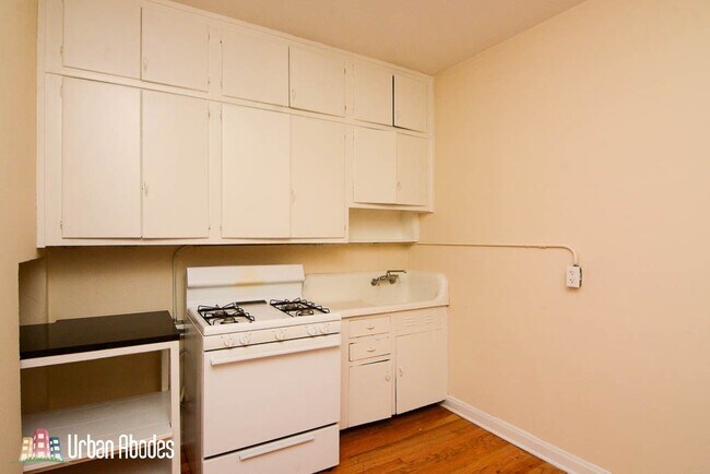 Foto del edificio - 4415 N Wolcott Ave