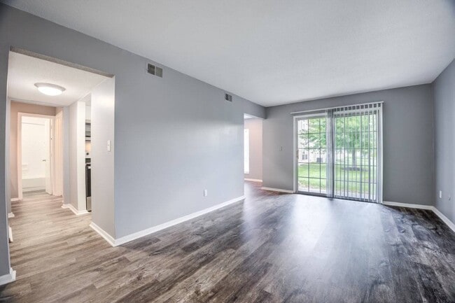 Building Photo - Astoria Park Apartment Homes