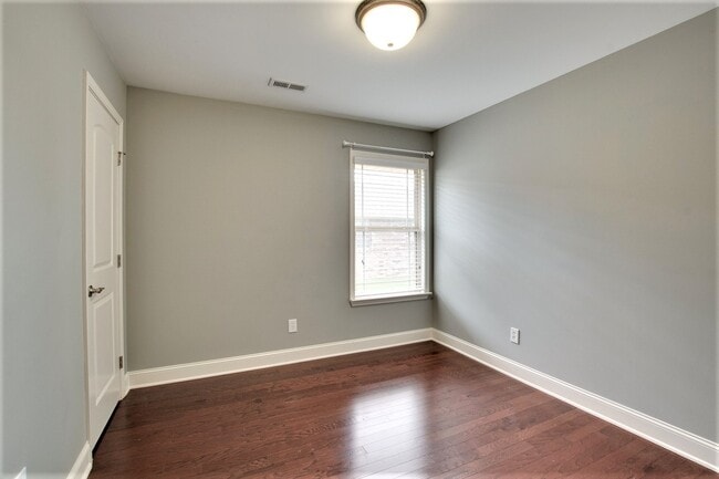 Foto del edificio - 24603 Rolling Vista Dr