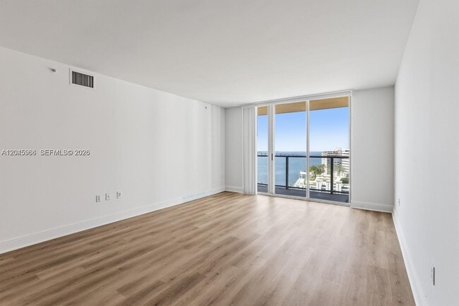 Foto del edificio - 1155 Brickell Bay Dr