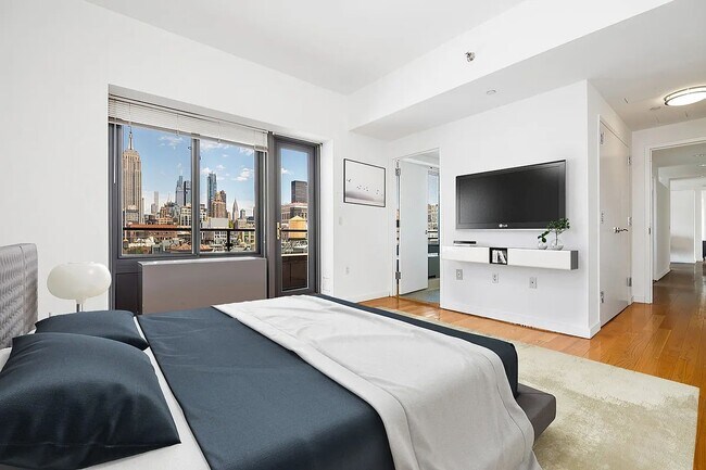 Building Photo - 30 West 18th Street