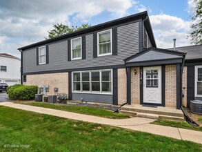 Building Photo - 1314 W Inverrary Ln