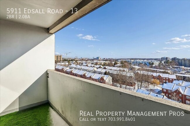 Foto del edificio - 5911 Edsall Rd