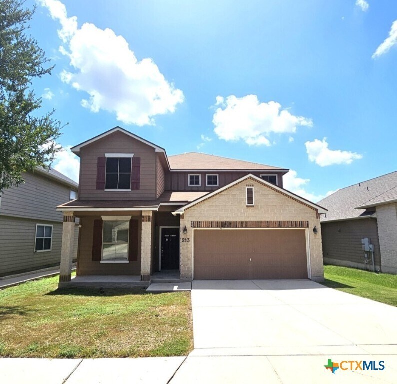 Foto principal - 213 Ranch House Rd