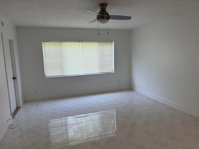 Building Photo - 4500 N Flagler Dr