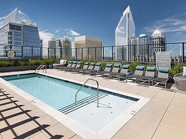 Foto del edificio - 225 S Poplar St
