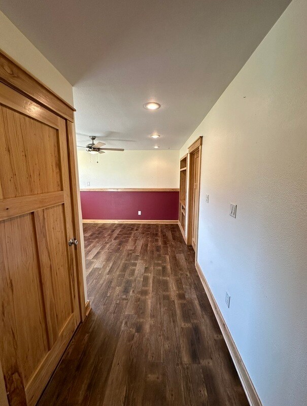 Foto del edificio - 509 E 5th St