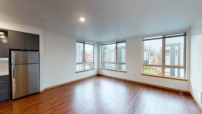 Interior Photo - CityLine
