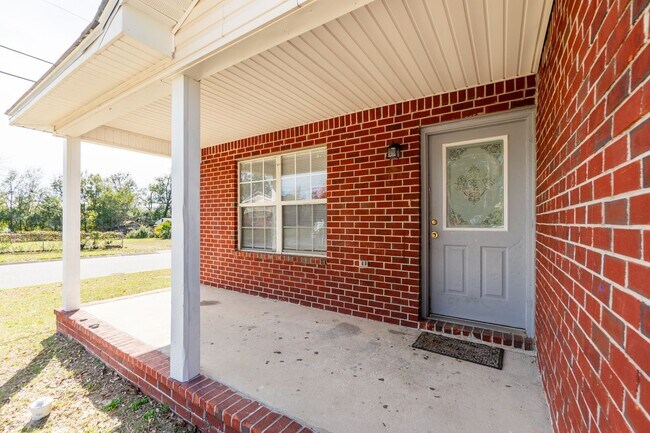 Building Photo - Half Off First Month's Rent