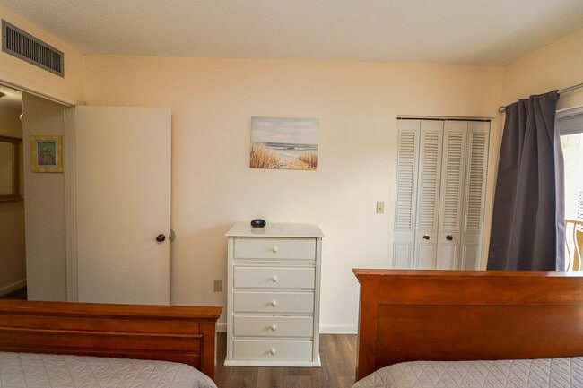 Building Photo - 5930 A1A S