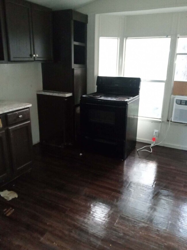 Foto del edificio - A Simple Home for You Available for Sale o...