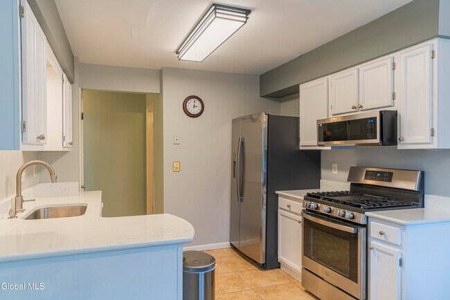 Foto del edificio - 4 Tompion Ln