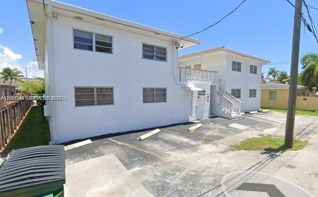 Building Photo - 1610 Liberty St