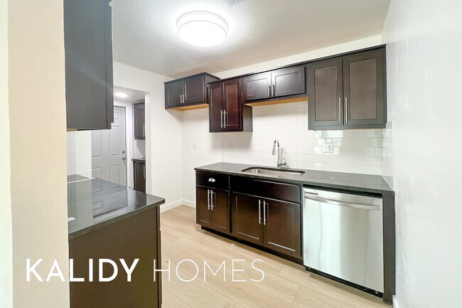 Foto del edificio - 909 SW 48th St