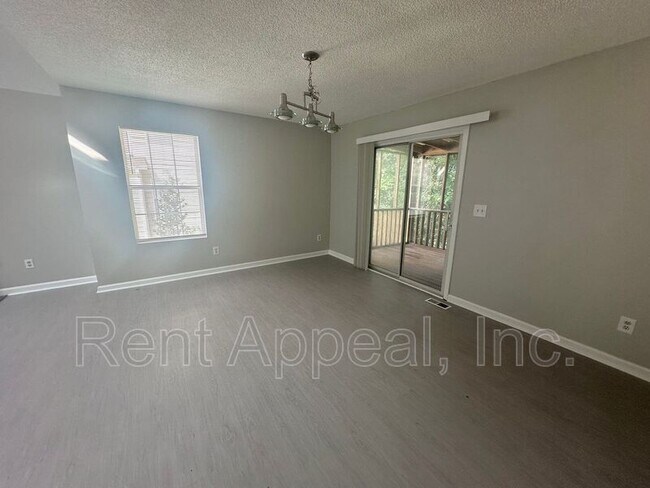 Foto del edificio - 4143 Lake Mist Dr NW