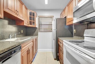 Building Photo - 3915 S Flagler Dr