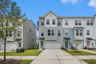 Building Photo - 1039 Old Cypress Run