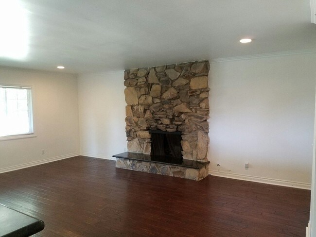 5171 Dumont Pl Woodland Hills CA 91364 Rentals - Woodland Hills
