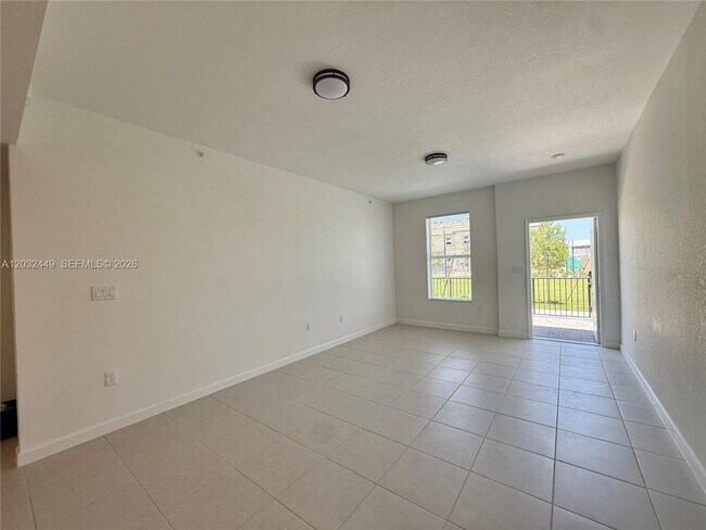 Foto del edificio - 12460 SW 248th St