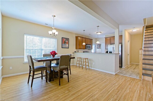 Building Photo - 318 Snowberry Ln